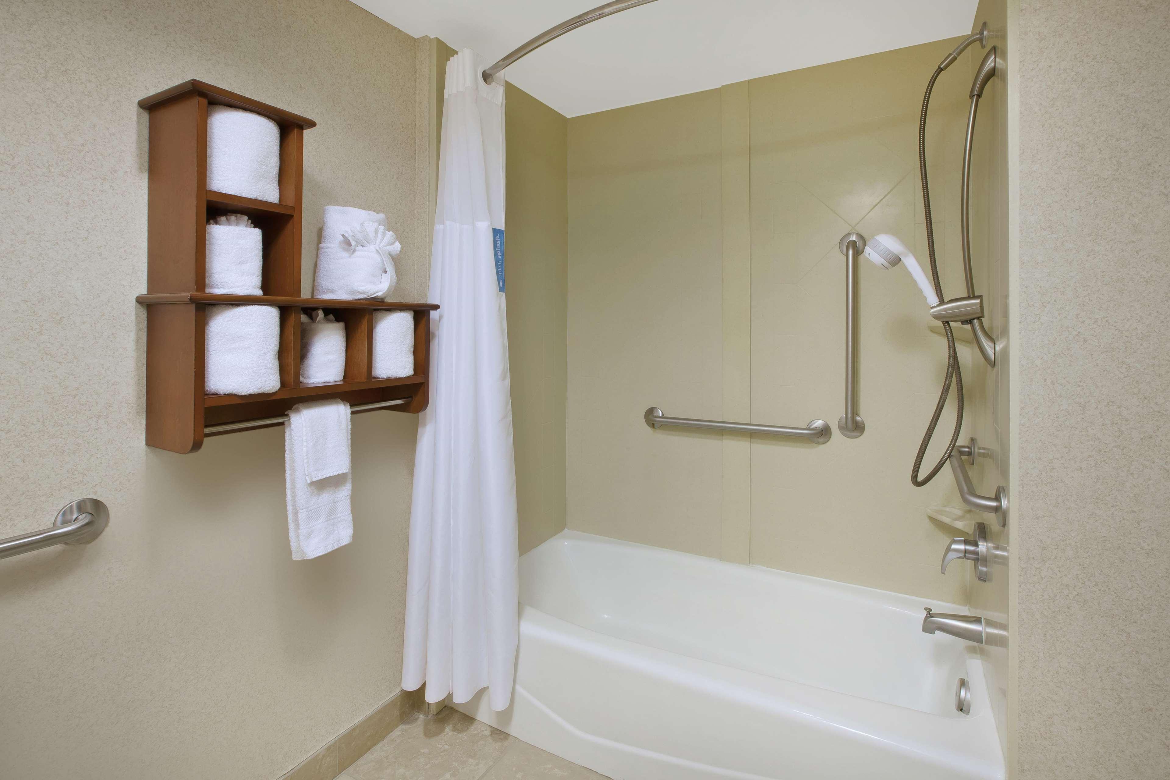 Hampton Inn Richmond-West Innsbrook Broad Meadows Ngoại thất bức ảnh
